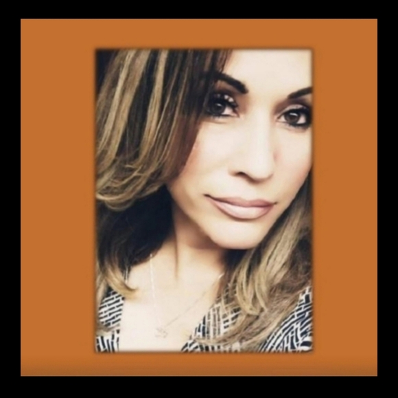 LIKE TO BE NOTIFIED WHEN I'M LIVE - Picture 14 of 16